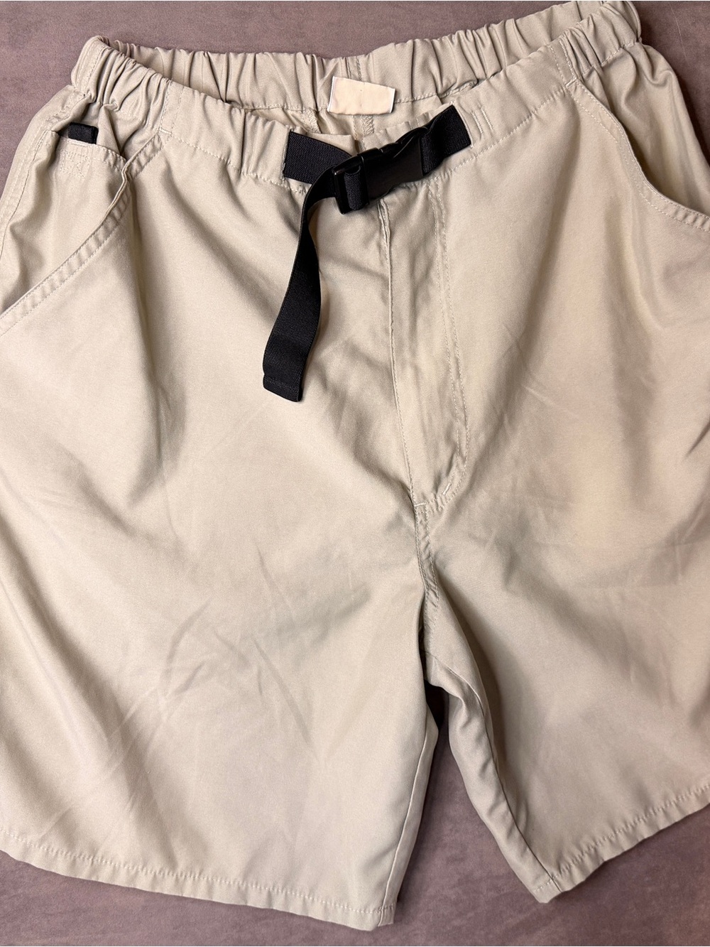 St. John's Bay Beige Elastic Waist Casual Shorts with Black Webbing Belt. Size S